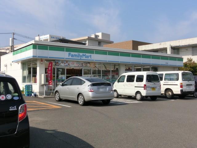 コンビニ　コンビニ（コンビニ）まで750m