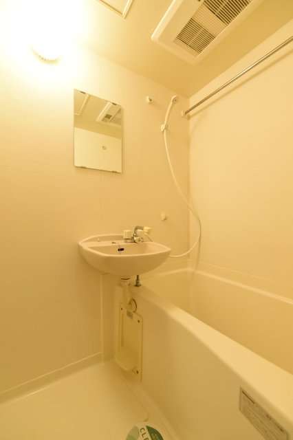 バス・シャワールーム　風呂