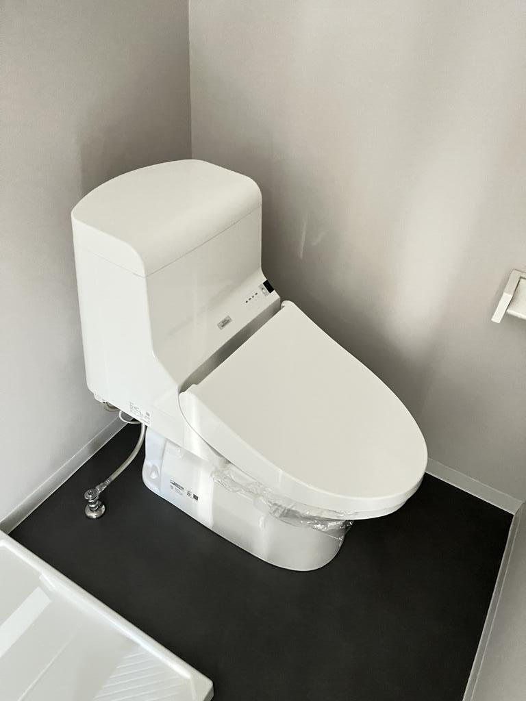 トイレ　同タイプ同モデルを使用