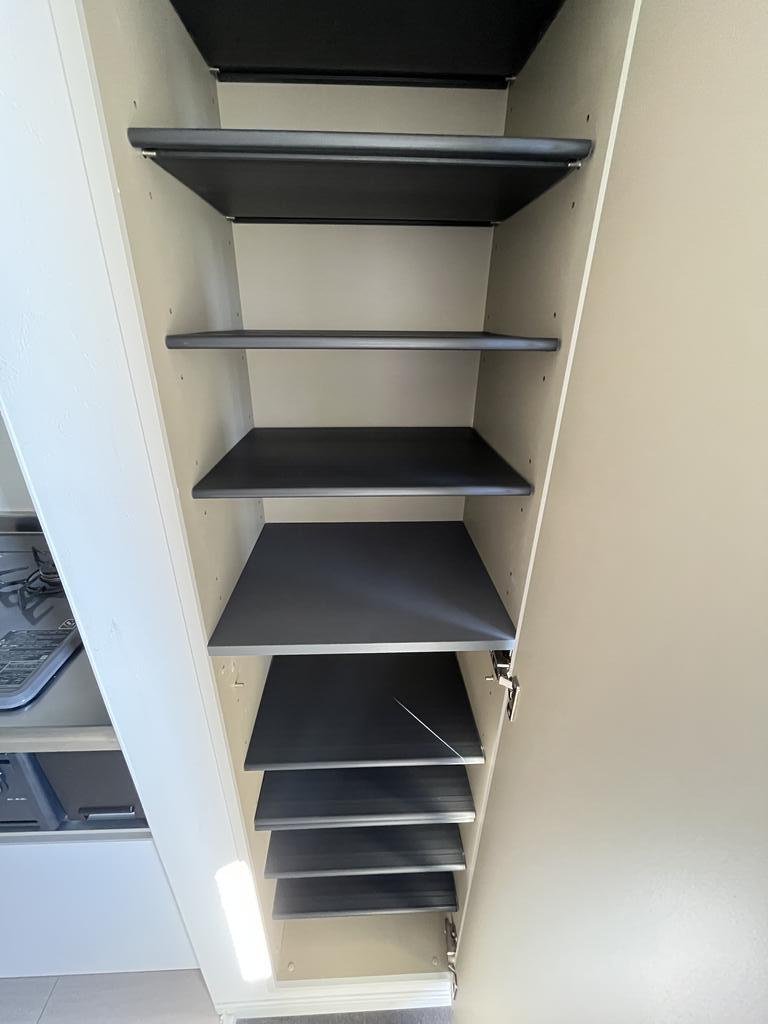 玄関　同タイプ同モデルを使用