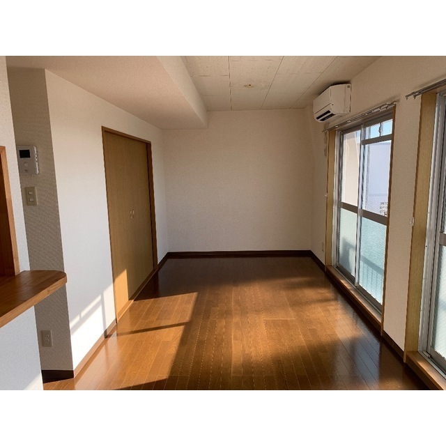 居室・リビング　居間です