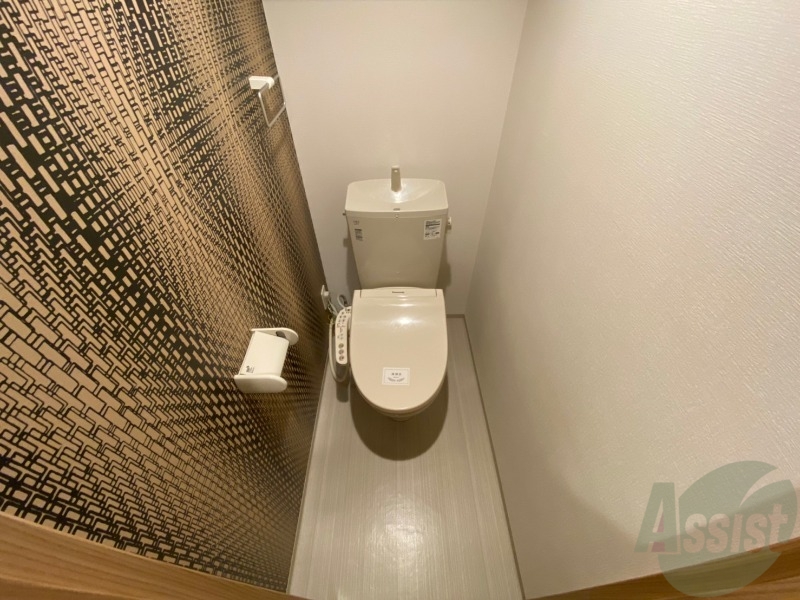 トイレ　トイレです。ウォシュレット付を探している方、おすすめです。