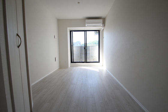 居室・リビング　※別部屋の写真です