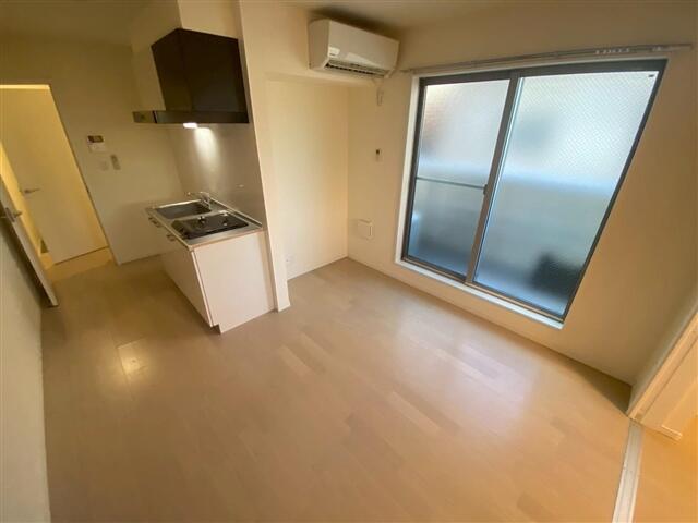 居室・リビング　※別号室写真参照