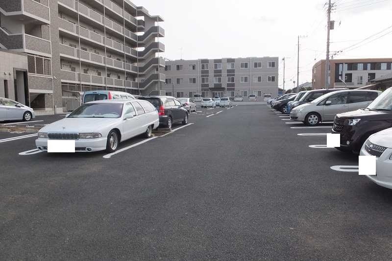 駐車場　お問合せは048-772-8202