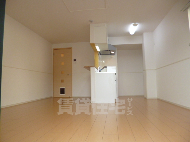 地下鉄東西線 小野駅 徒歩5分 3階建 築12年の居間写真