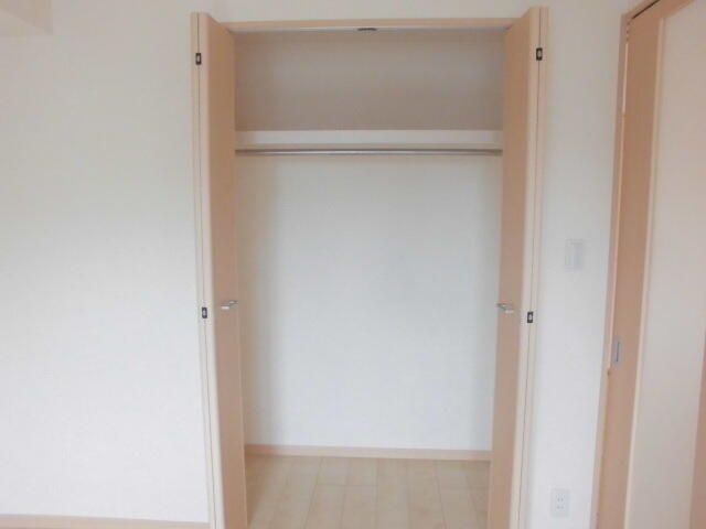 収納　クローゼット