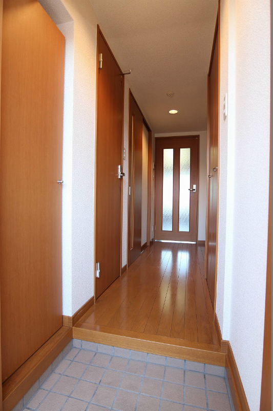 玄関　シューズボックス付