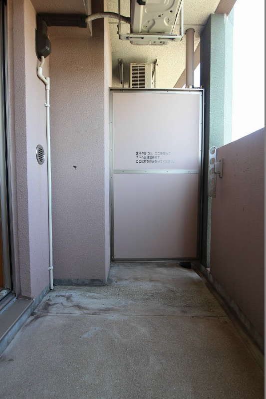 バルコニー　ワイドバルコニー