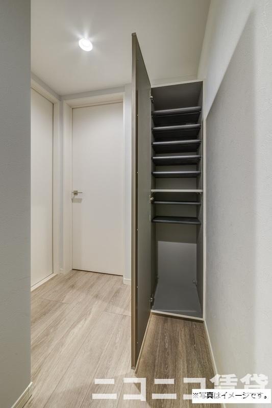 玄関　別号室イメージの為、現状を優先致します。