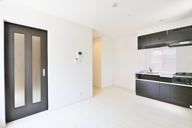 居室・リビング　広々リビングでゆっくりお過ごしください