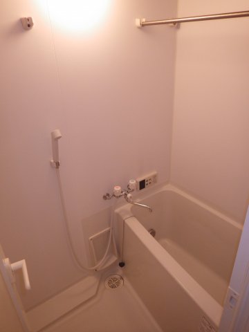 バス・シャワールーム　同タイプ・別号室 ※現況優先※