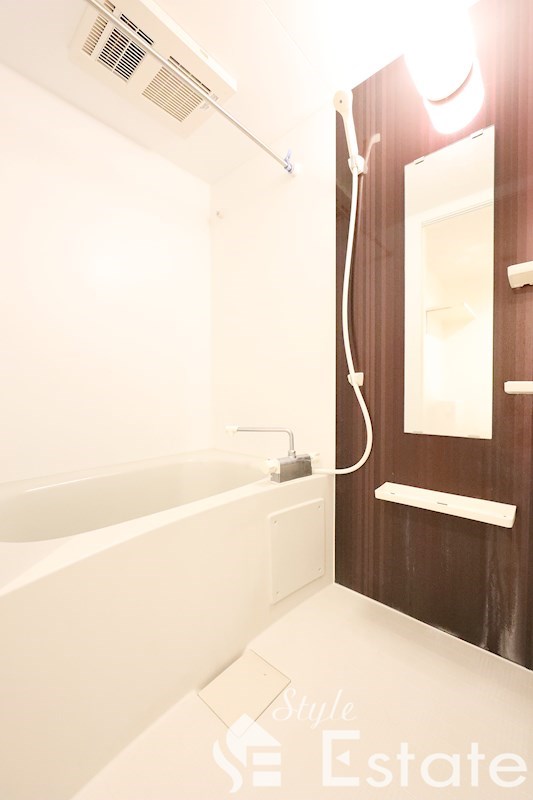 バス・シャワールーム　バスルーム