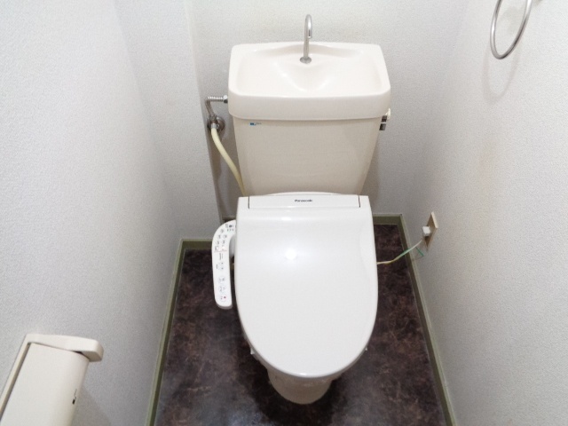 トイレ　清潔感のあるトイレです