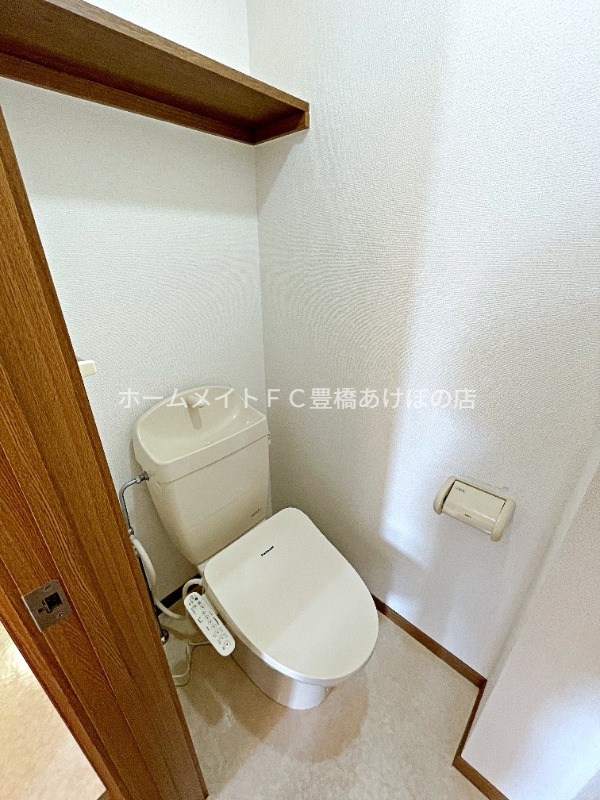 トイレ　同型別部屋写真（反転）