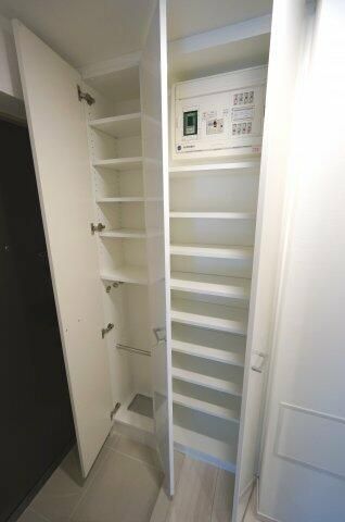 その他設備　シューズボックス