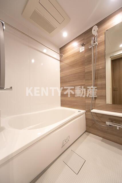 バス・シャワールーム　※写真は同タイプ住戸です。