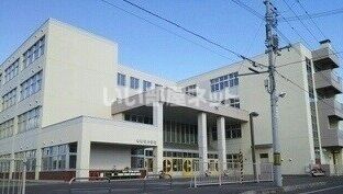 小学校　旭川市立神楽岡小学校（小学校）まで798m