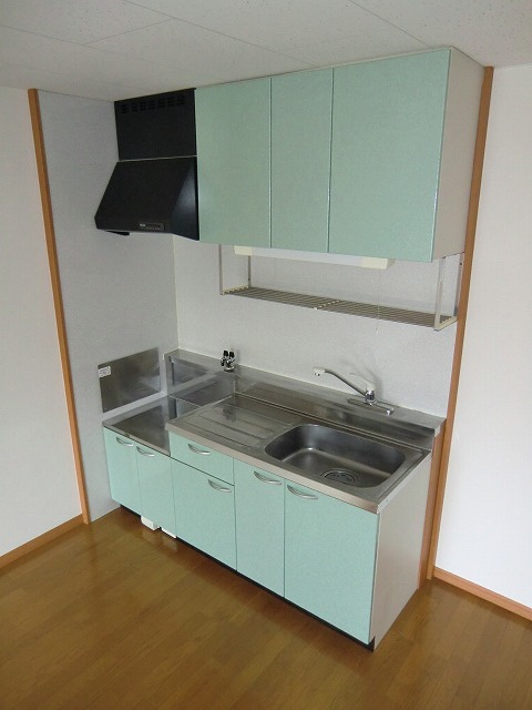 キッチン　※別の同タイプのお部屋になります。