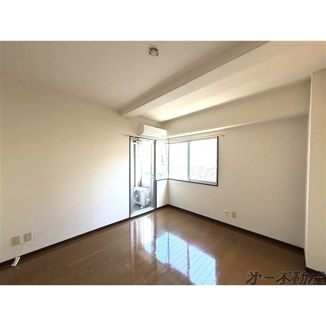 建物外観　洋室
