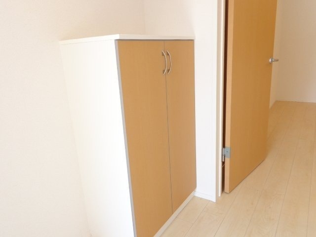 玄関　図面と現状に相違がある場合には現状を優先
