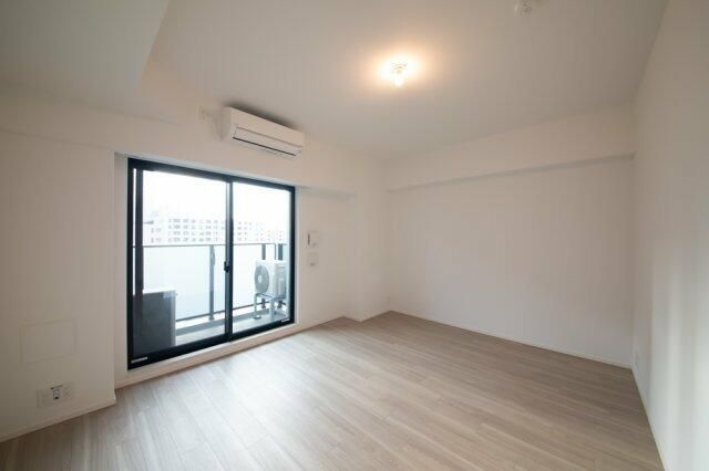 居室・リビング　写真は同タイプ住居です。