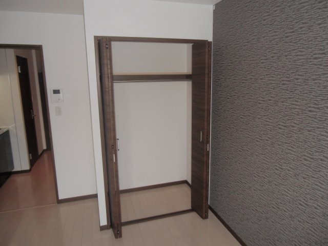 収納　クローゼットでたっぷり収納出来ますね