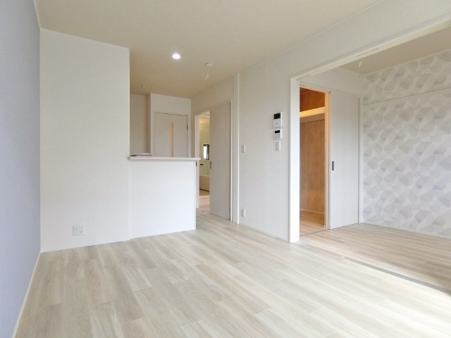 居室・リビング　図面と現状に相違がある場合には現状を優先