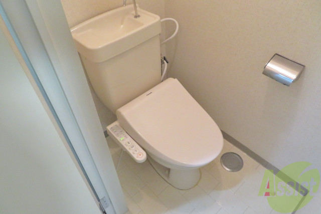 トイレ　ウォシュレット付きのトイレです、個人的にこれは外せません