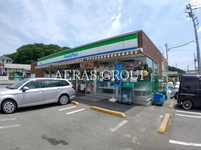 コンビニ　ファミリーマート八王子戸吹町店（コンビニ）まで1206m