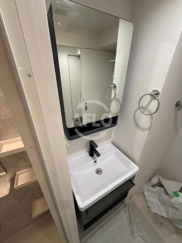 洗面設備　セレニテ谷町四丁目アリエ　洗面所