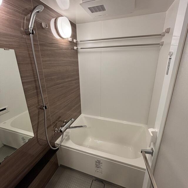 バス・シャワールーム　※写真は同タイプ住戸です。