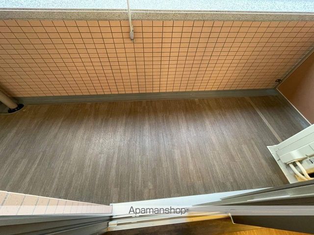 地下鉄御堂筋線 なんば駅 徒歩12分 15階建 築4年の内装写真