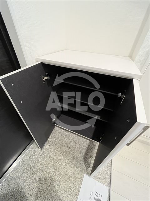 収納　オブリオポルタ上町台　シューズBOX