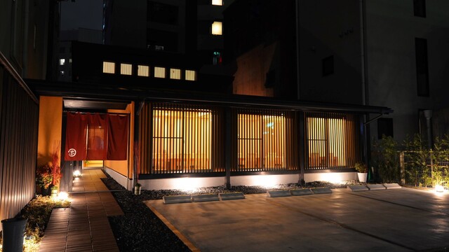 飲食店　マルホ寿司（飲食店）まで915m