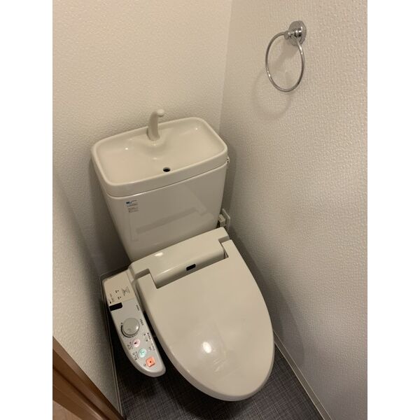 ライラック都島本通のトイレ写真