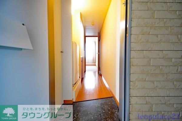 レオパレスセレーヌの玄関写真