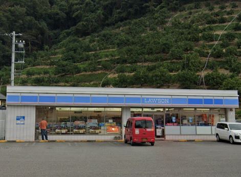 コンビニ　ローソン 下津町下津店（コンビニ）まで766m