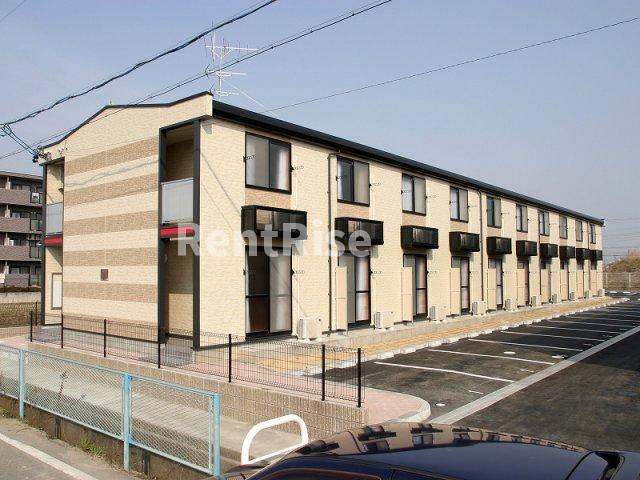 一宮市木曽川町里小牧のアパートの建物外観