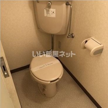 【ロイヤルガーデンＢのトイレ】