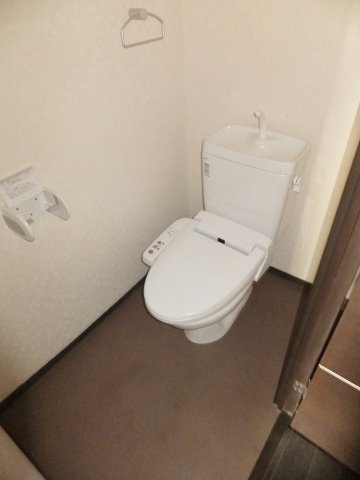 【名古屋市千種区向陽町のマンションのトイレ】