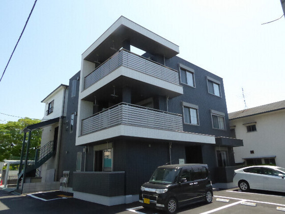 岡山市中区新京橋のマンションの建物外観