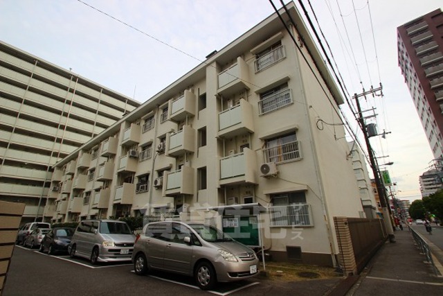 大阪市都島区友渕町のマンションの建物外観