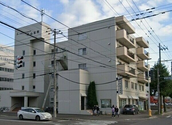 トーカンマンション円山北町の建物外観