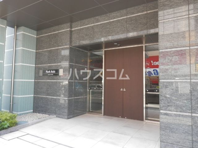 【船橋市本郷町のマンションのエントランス】