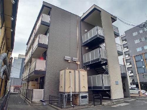 【レオパレス凛凛の建物外観】