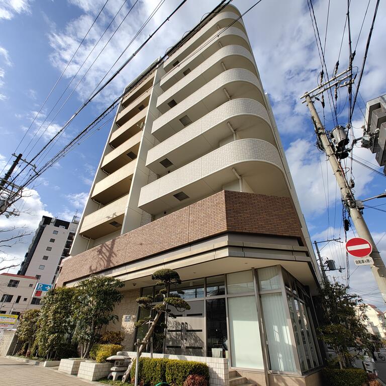 GRETREE WEST OSAKA YSの建物外観