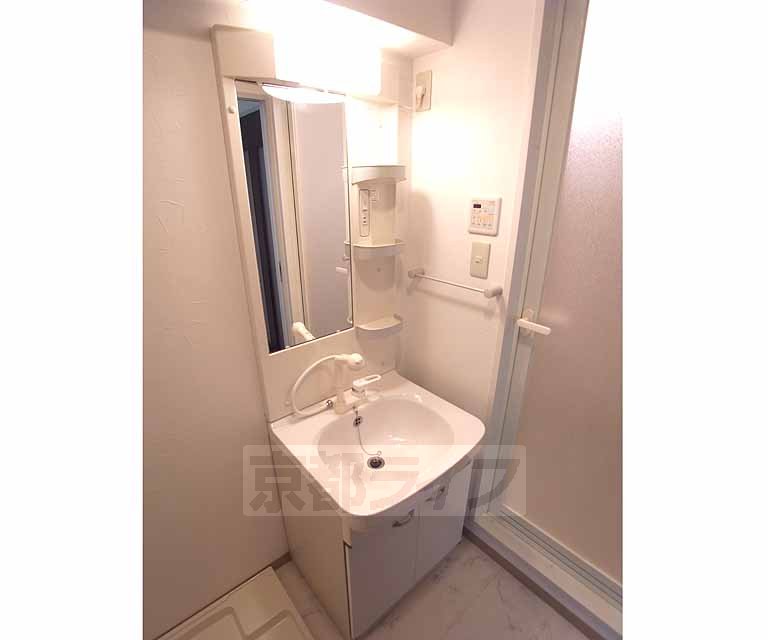 洗面設備　あると嬉しいシャンプードレッサー