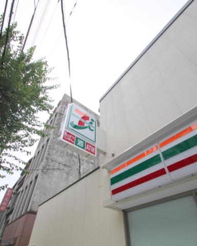 コンビニ　セブンイレブン（コンビニ）まで163m