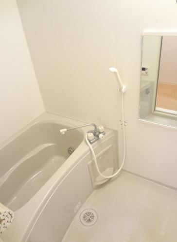 バス・シャワールーム　清潔感のある快適バスルーム♪